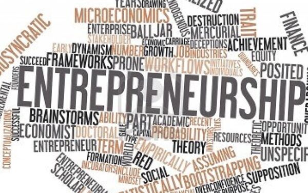 8 Essential Entrepreneur Books You Must Read