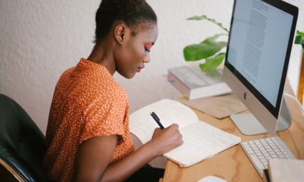 Top 6 Books On How To Improve Your Academic Writing Skills